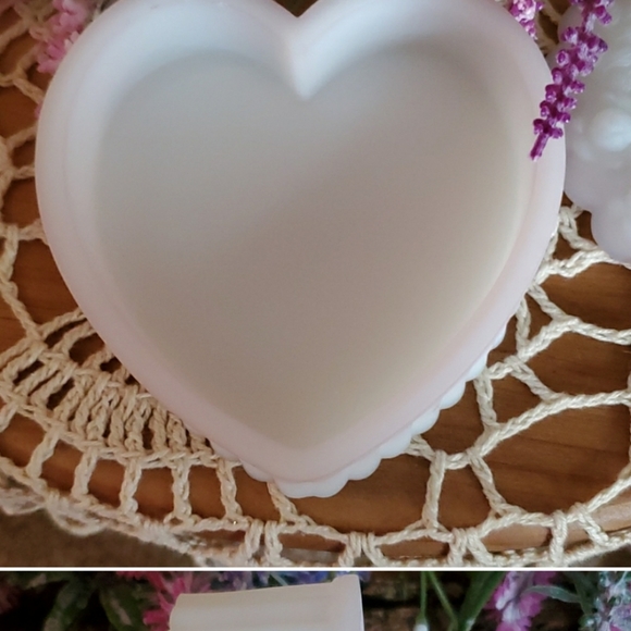 Fenton Hand Painted Heart Trinket Art Glass - Picture 10 of 13